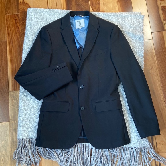 Tristan’s Black suit - Picture 2 of 14